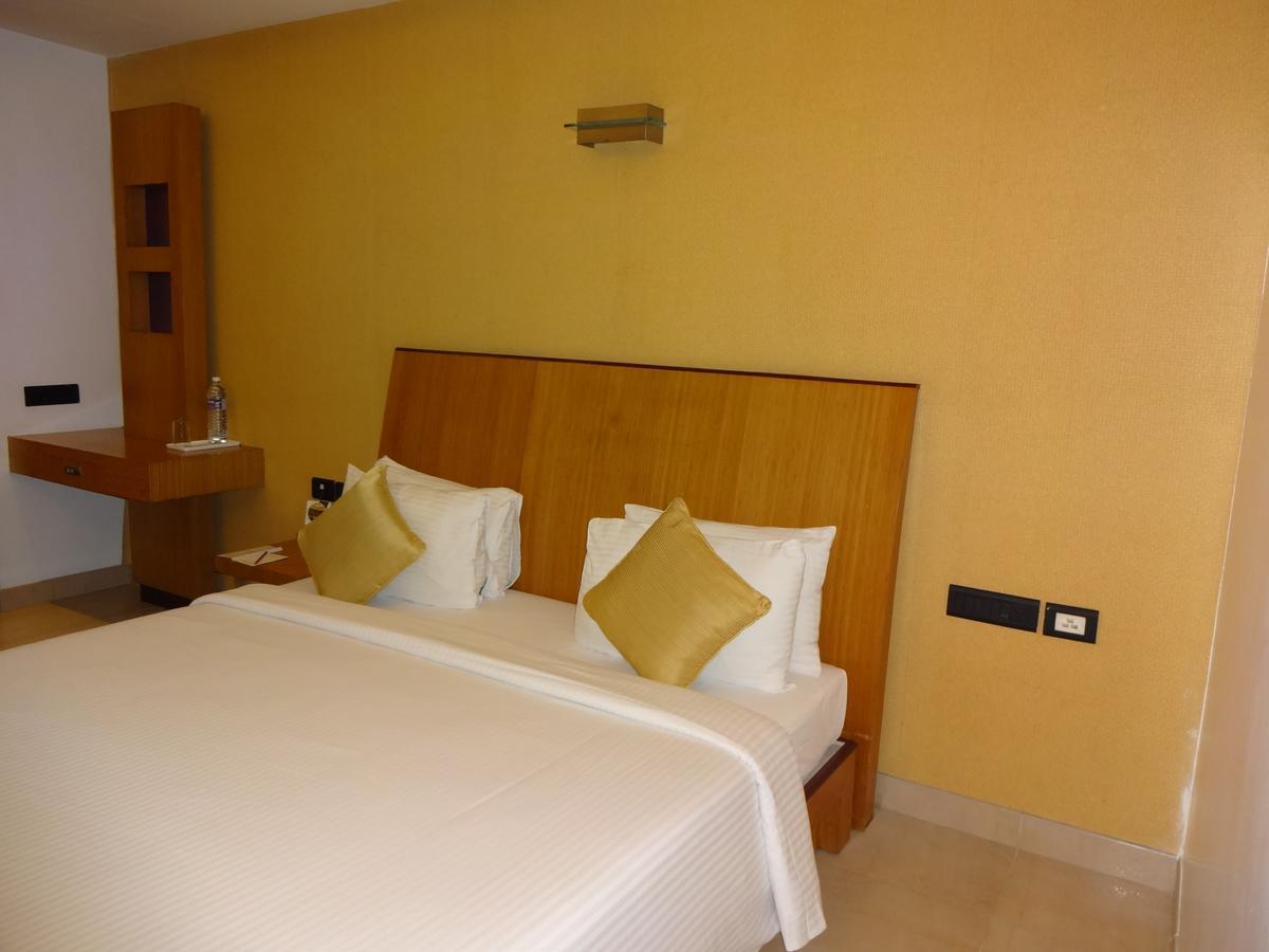 The Castello Residency Hotel Coimbatore Exterior photo