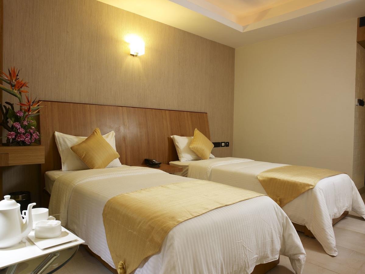 The Castello Residency Hotel Coimbatore Exterior photo